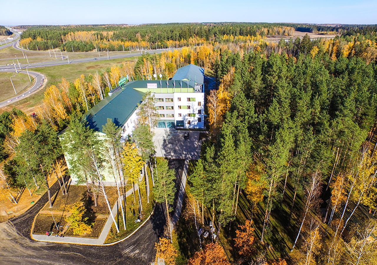 Green Park Hotel Airport Minsk Silichi Esterno foto
