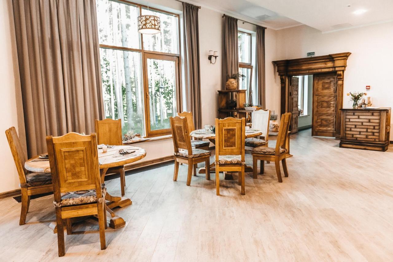 Green Park Hotel Airport Minsk Silichi Esterno foto