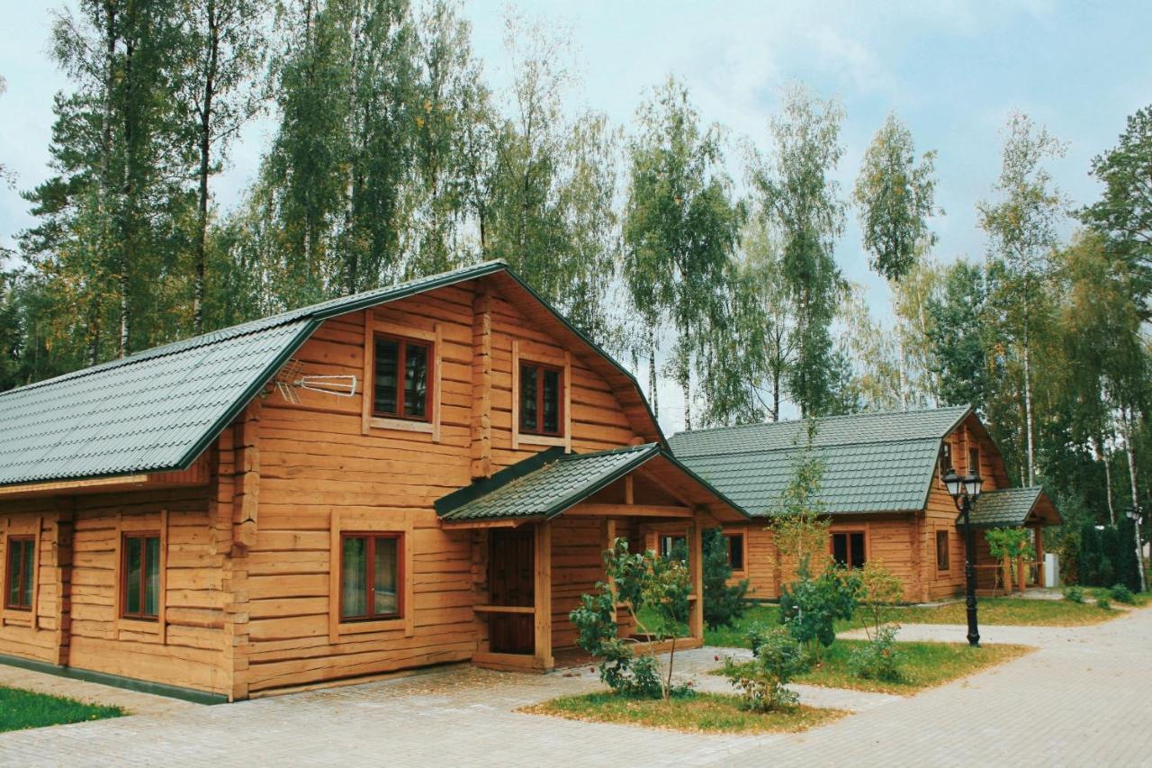 Green Park Hotel Airport Minsk Silichi Esterno foto