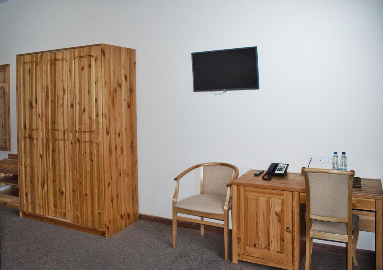 Green Park Hotel Airport Minsk Silichi Esterno foto